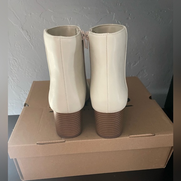 Portland Boot Company Women’s Karen Block Heel Booties (New) - Picture 5 of 7